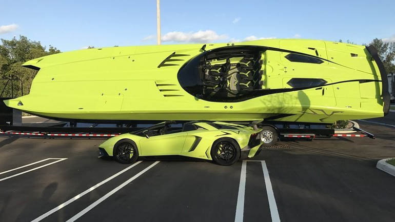 Με 2 εκατομμύρια πήρες πακέτο Lamborghini και σκάφος